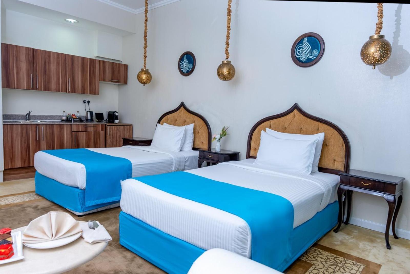 Saraya Corniche Hotel Doha Exterior foto A room at the hotel